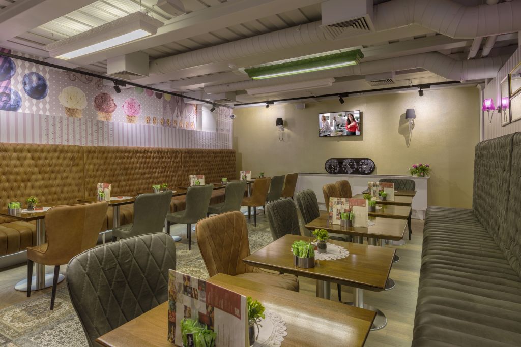 Metropolis Midtown Cafe-Restaurant - slika 2